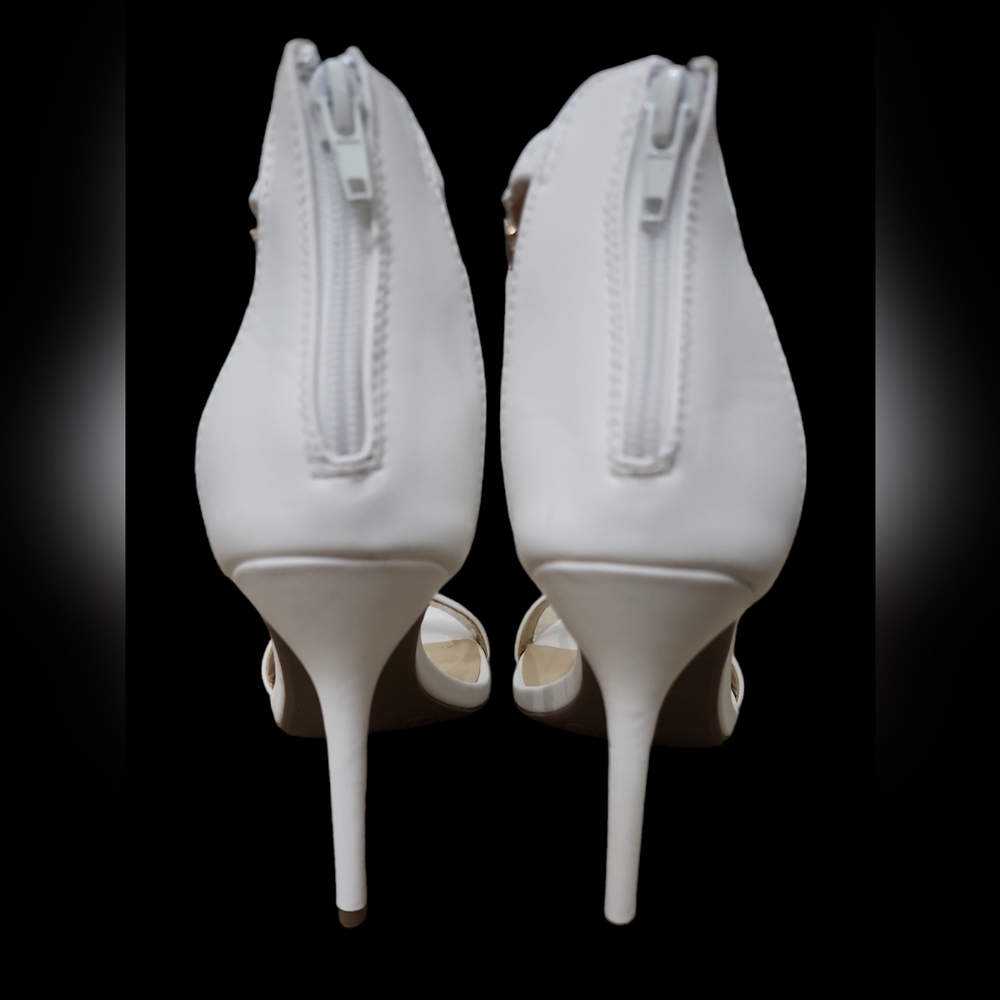 White with Gold and Rhinestone LuLus High Heels Women's Size 9 - Picture 2 of 6